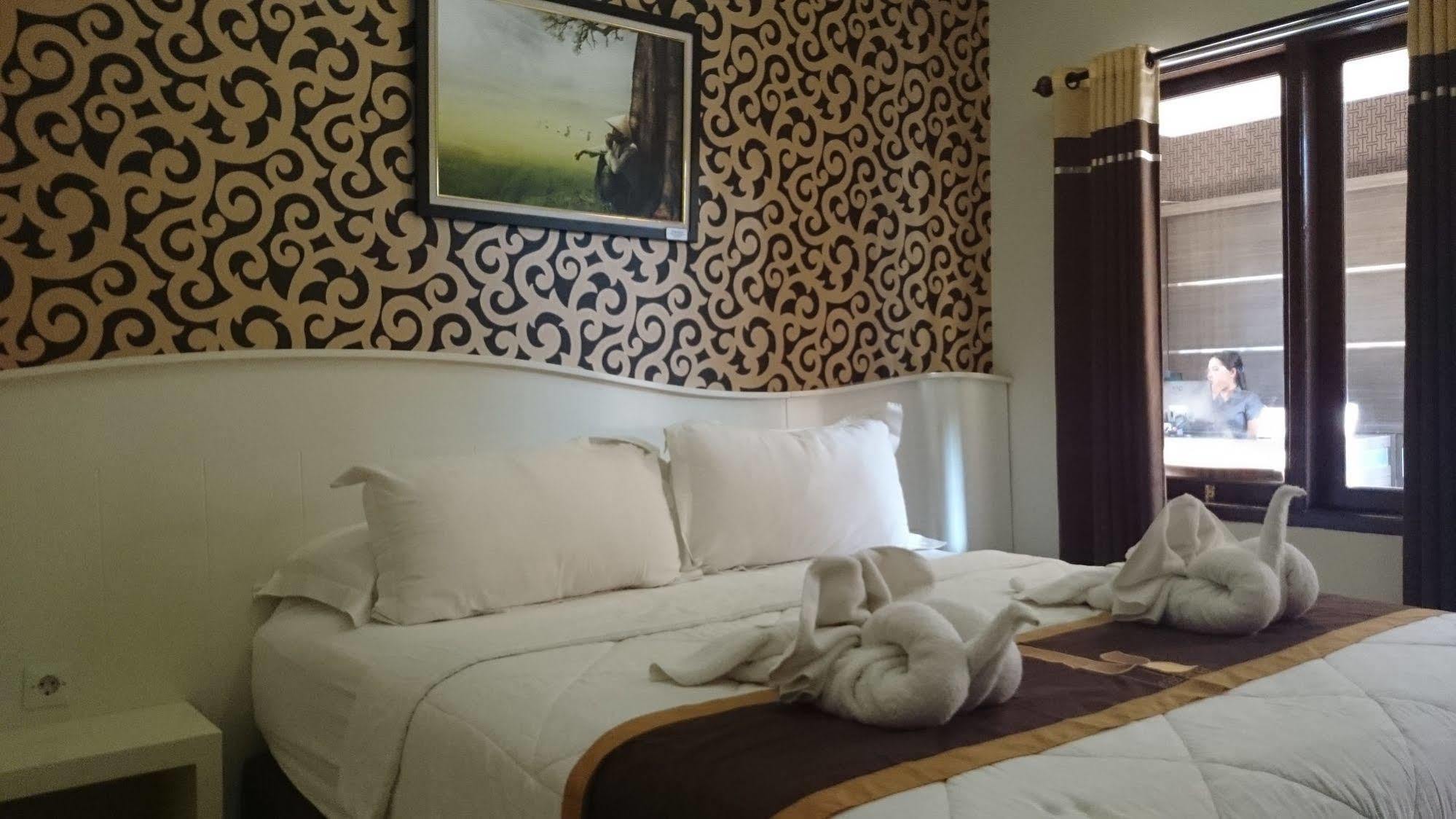 Kabana Hotel Mataram Exterior foto